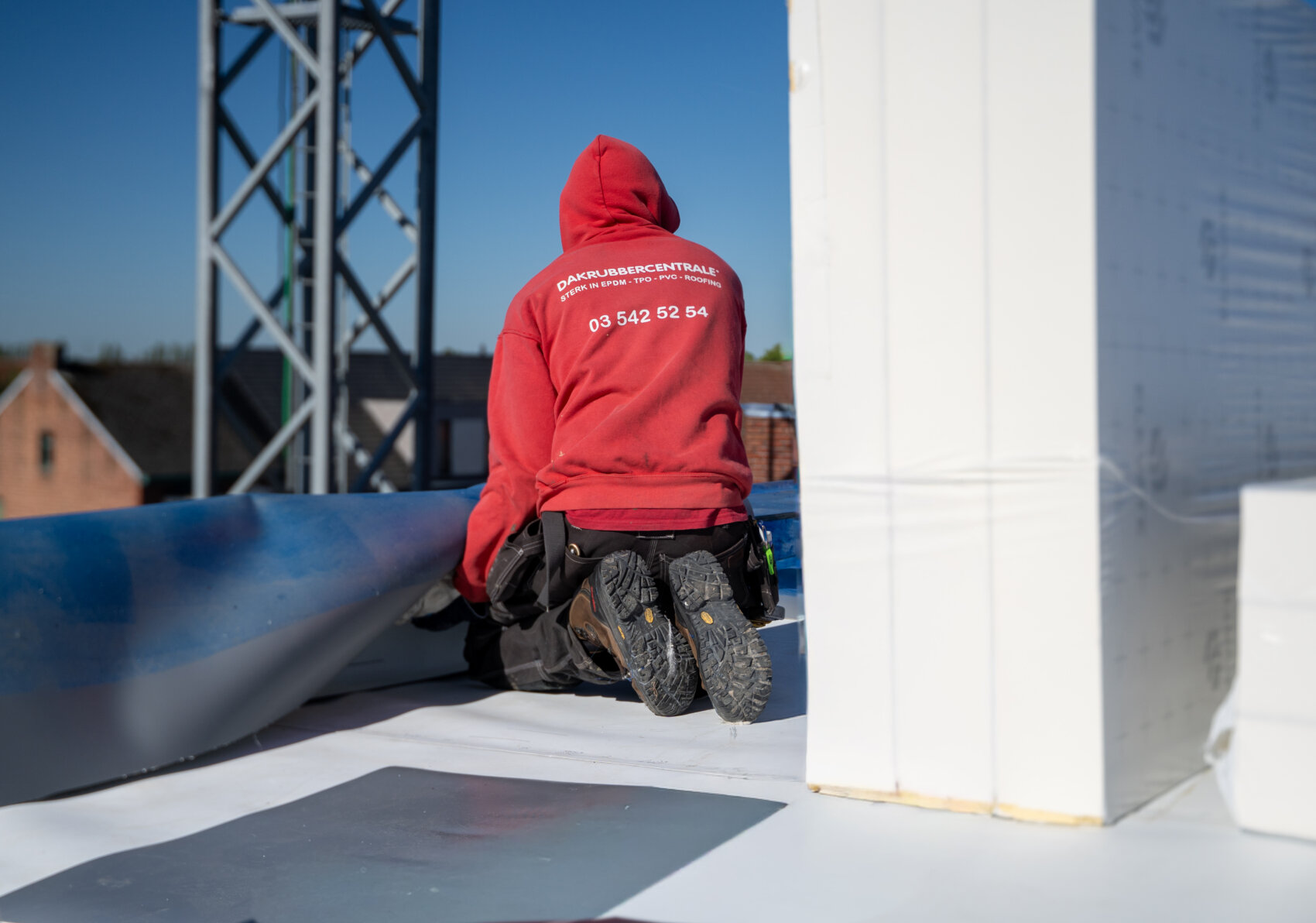 Plat dak EPDM – Dakrubbercentrale